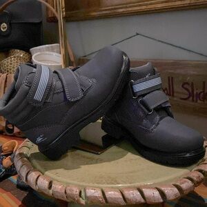 NWOT Deer Stags Kids' Marker Waterproof Work Boot Size 12M